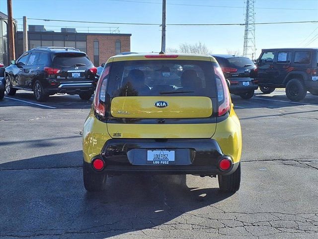 Used 2016 Kia Soul + image 28