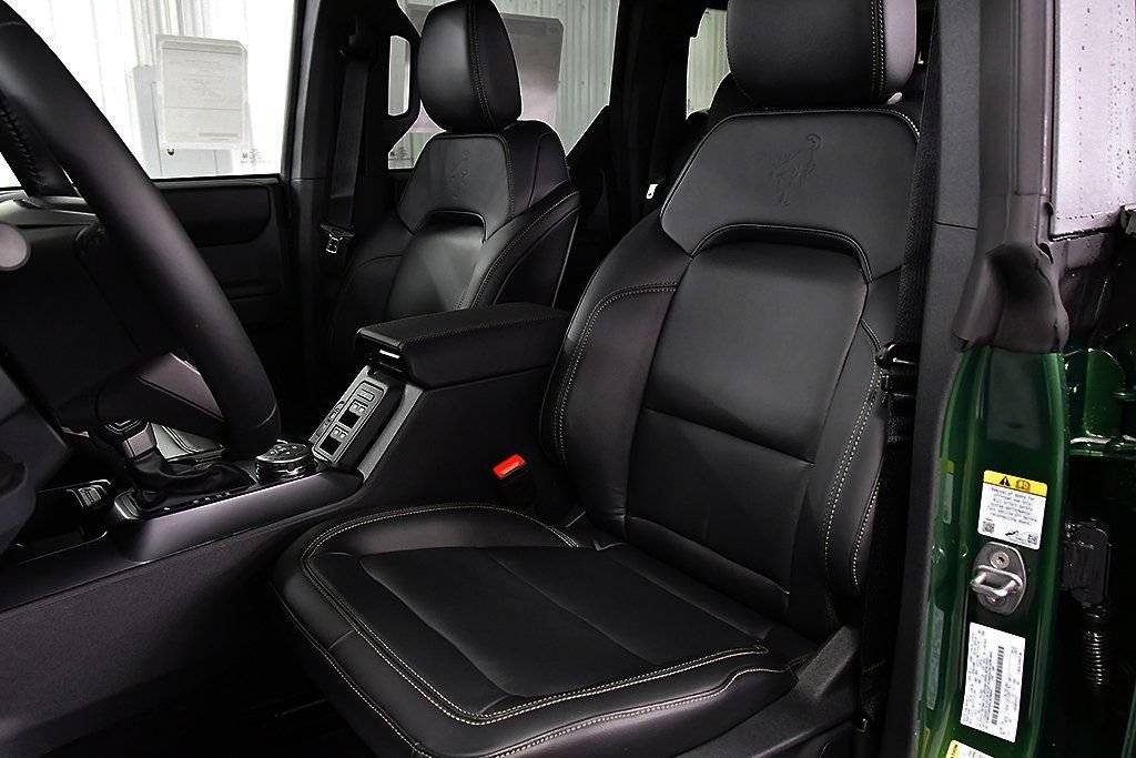New 2025 Ford Bronco Badlands w/ Sasquatch Package AWD/4WD image 28