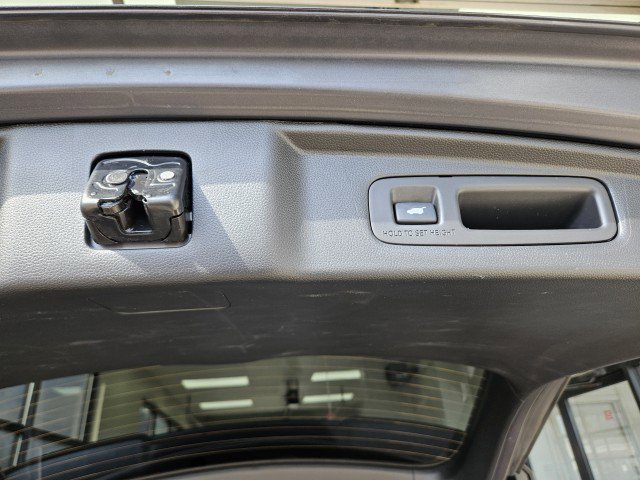 Used 2023 Honda CR-V EX-L image 11