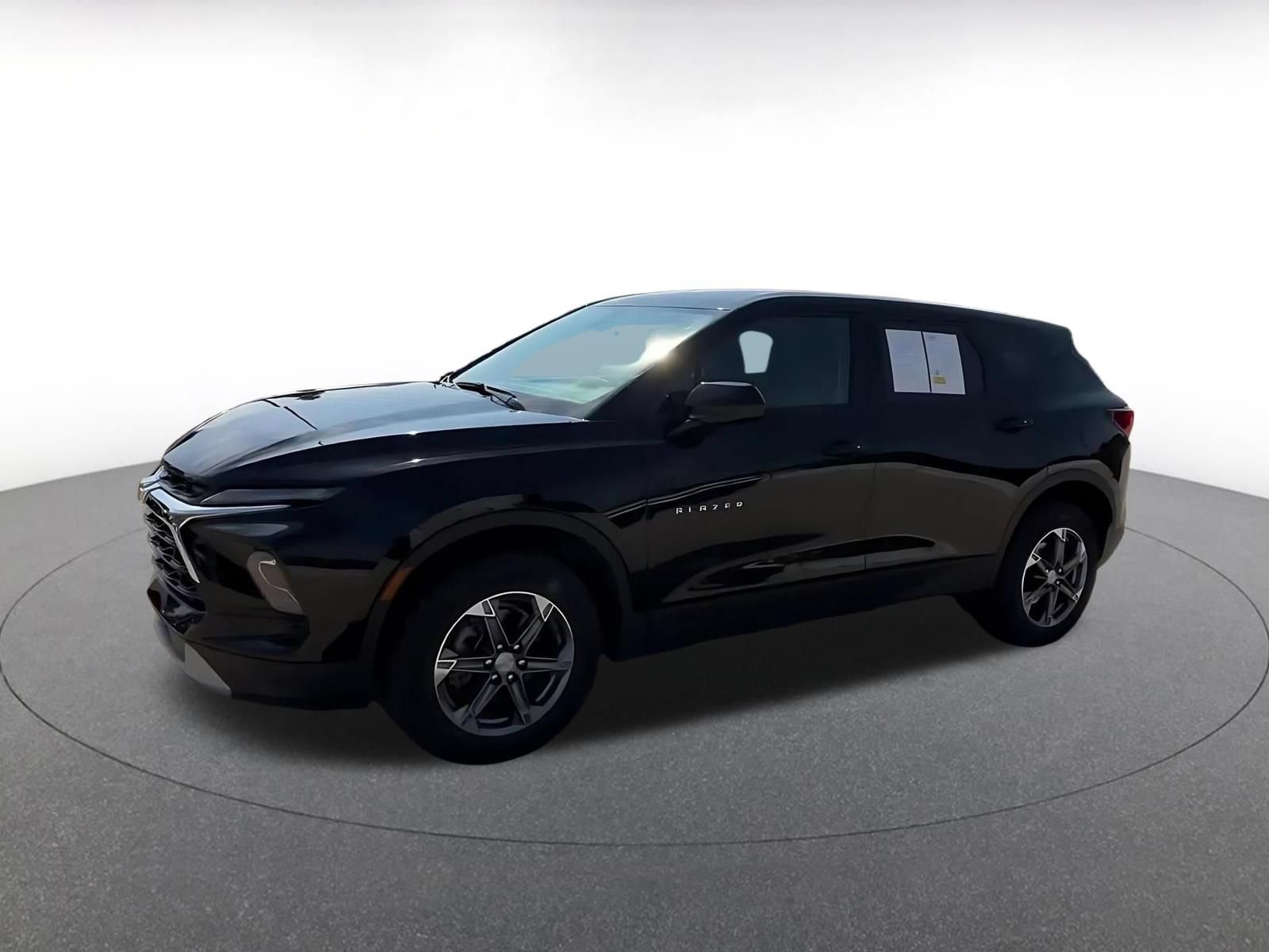 Used 2026 Chevrolet Blazer LT FWD image 7