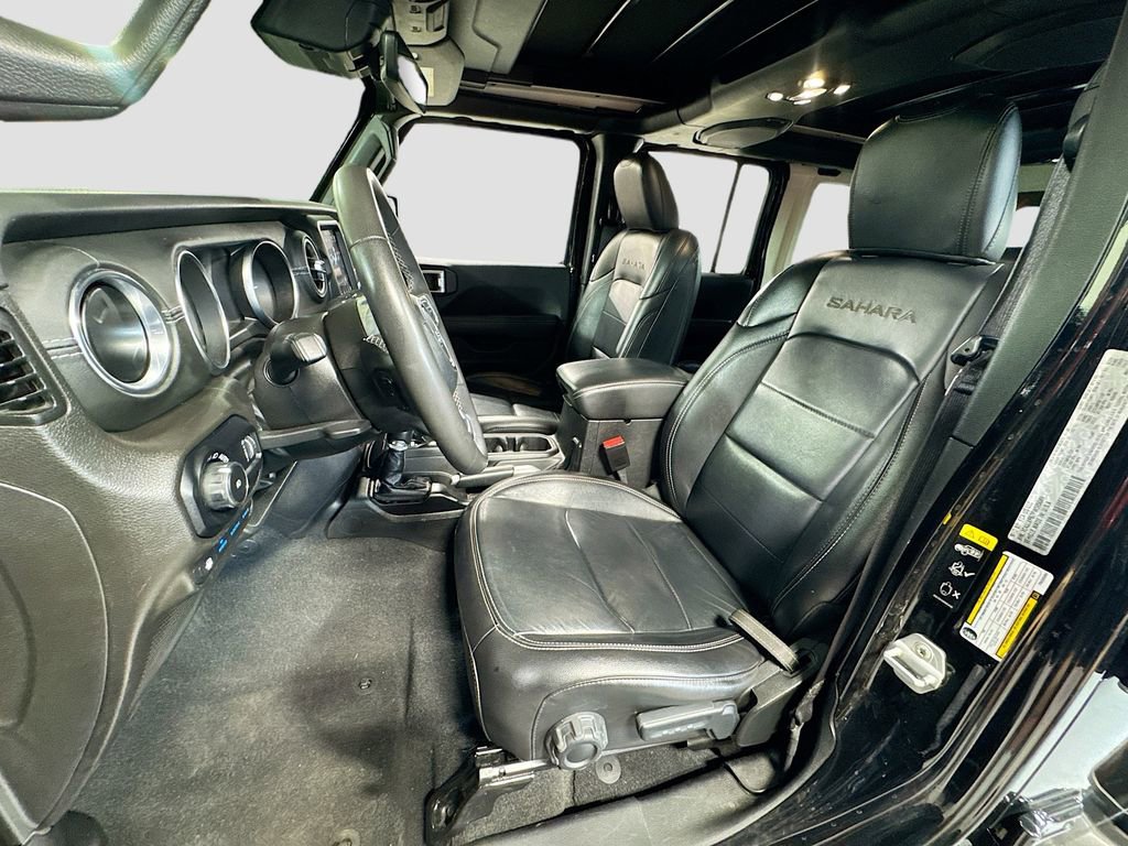 Used 2023 Jeep Wrangler Unlimited Sahara w/ Safety Group AWD/4WD image 10
