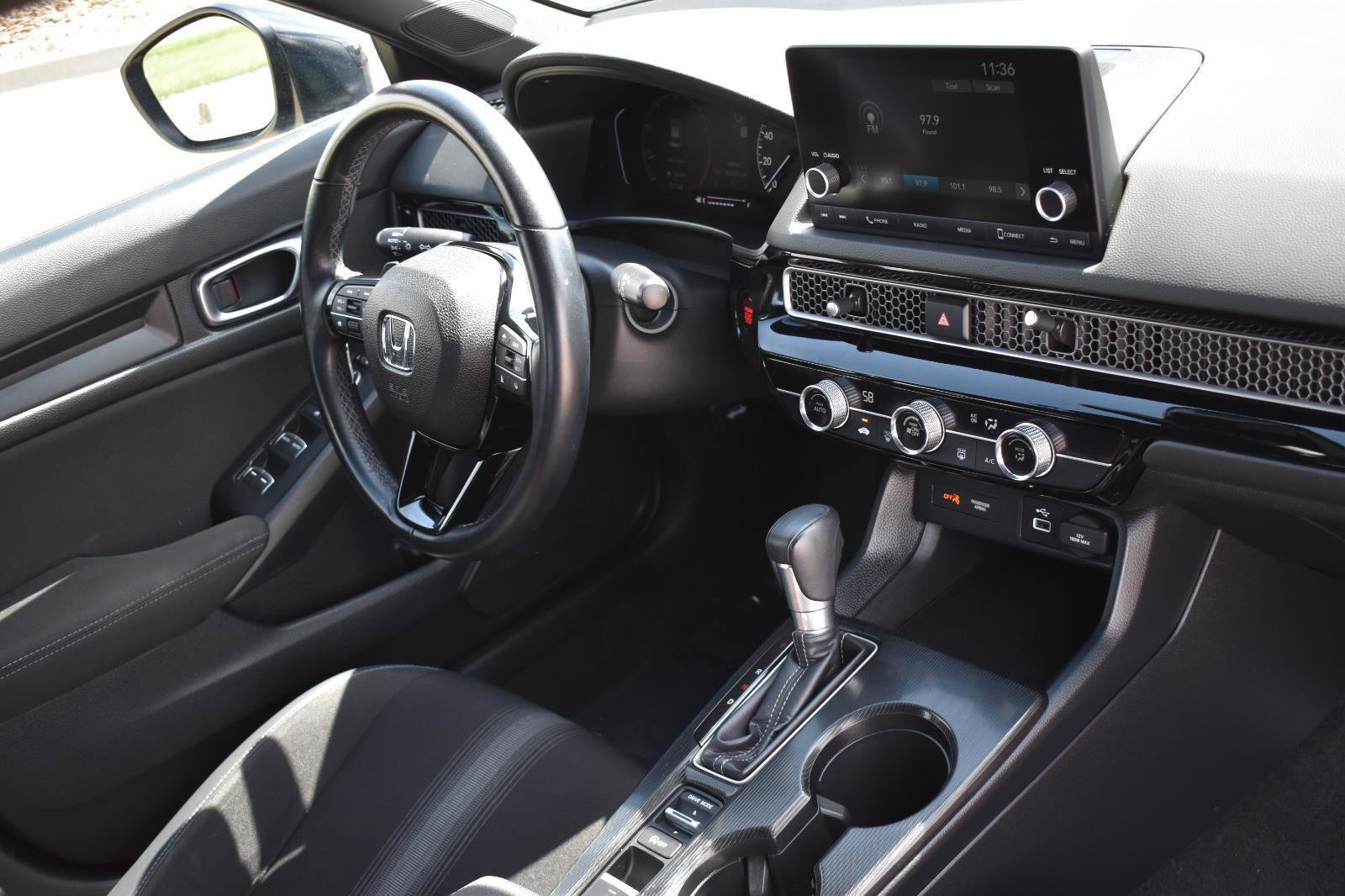 Used 2024 Honda Civic Sport image 10