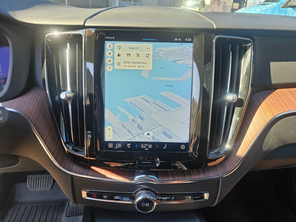Certified 2023 Volvo XC60 B5 Plus w/ Climate Package AWD/4WD image 24
