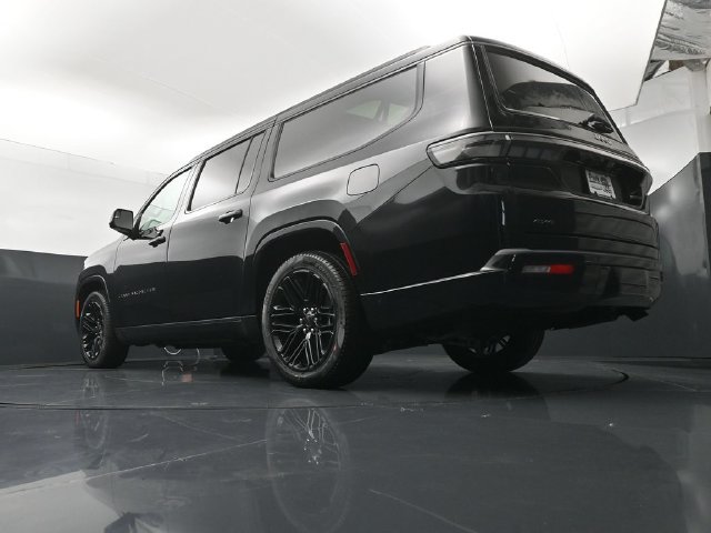 New 2026 Jeep Grand Wagoneer L Limited AWD/4WD image 22