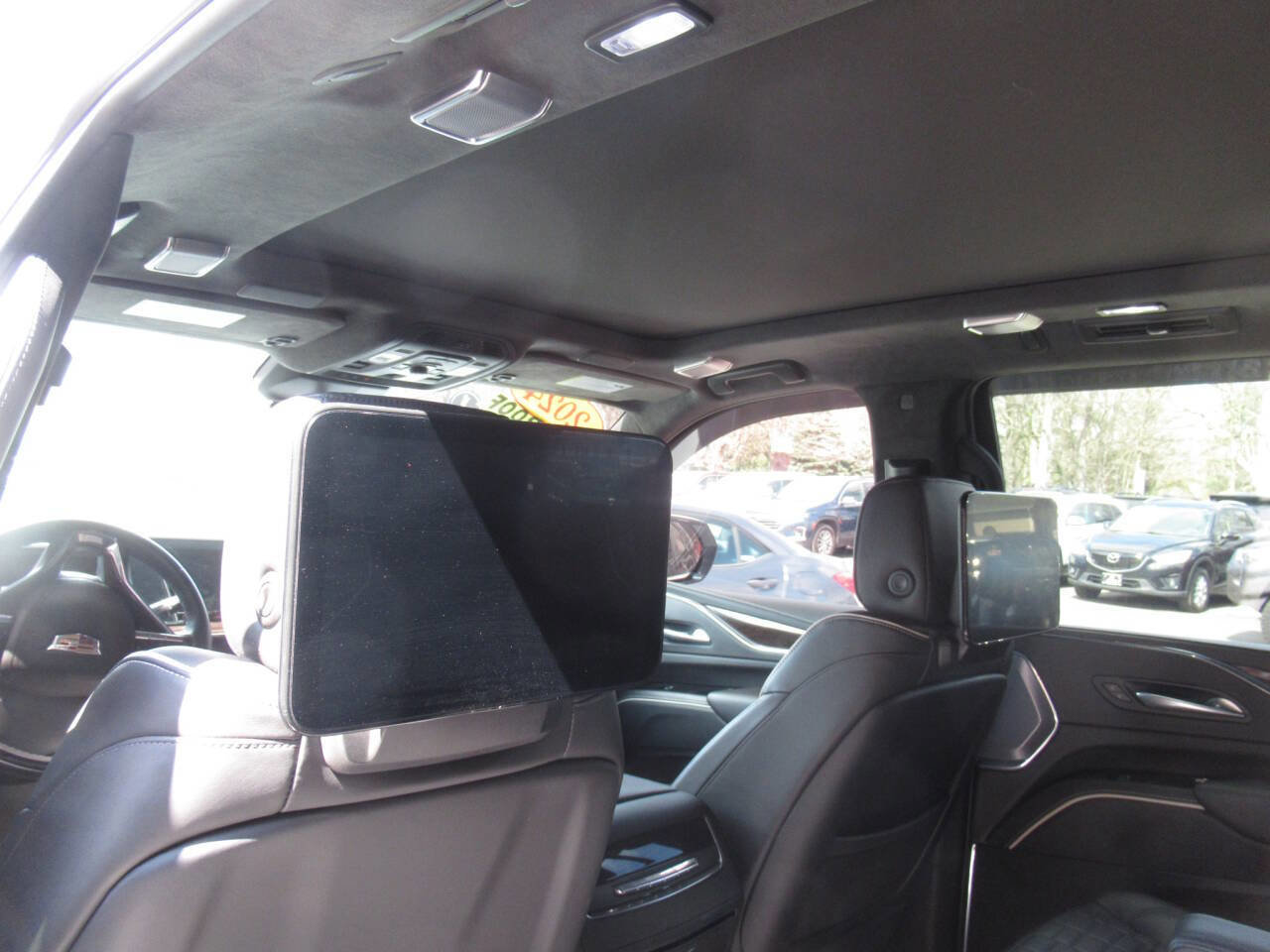 Used 2024 Cadillac Escalade Sport Platinum w/ LPO, Floor Liner Package image 29