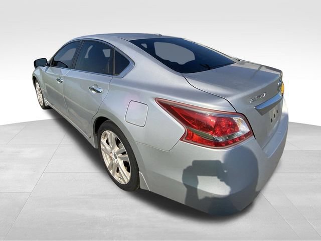 Used 2013 Nissan Altima 3.5 SV FWD image 6