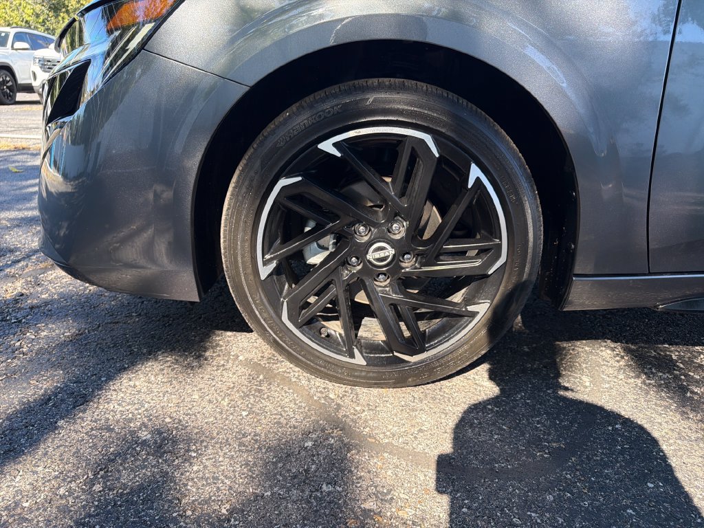 Certified 2026 Nissan Sentra SR w/ SR Premium Package FWD image 31