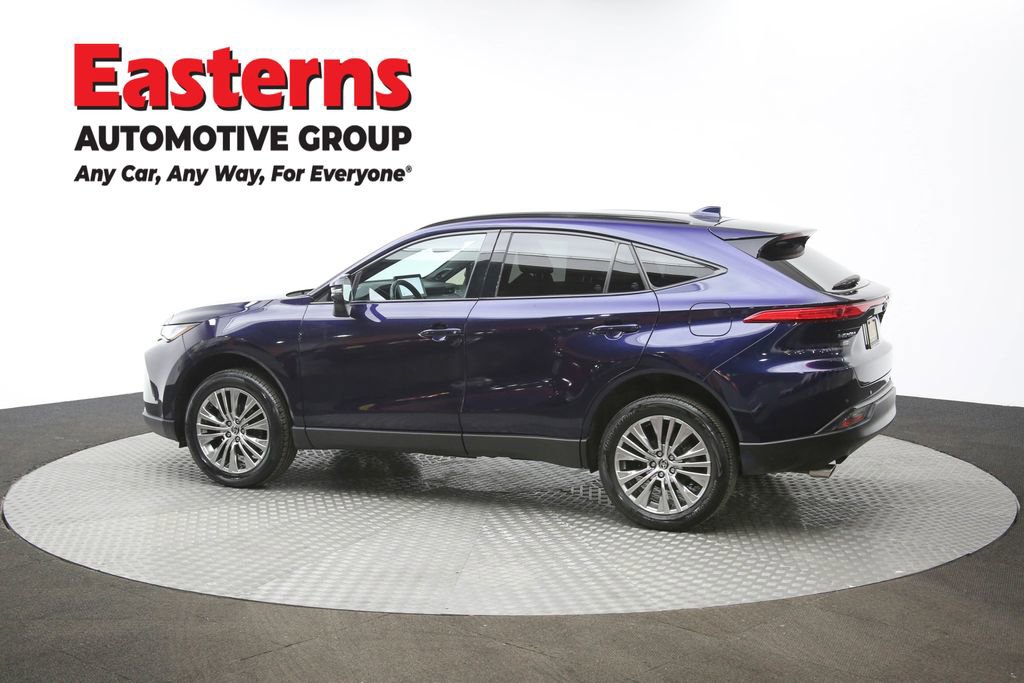 Used 2023 Toyota Venza XLE image 62