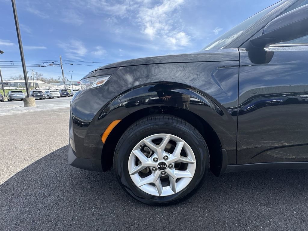 Used 2022 Kia Soul S image 17