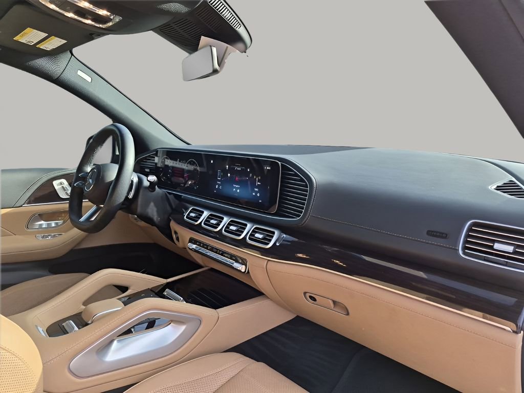 Used 2024 Mercedes-Benz GLS 450 4MATIC image 14