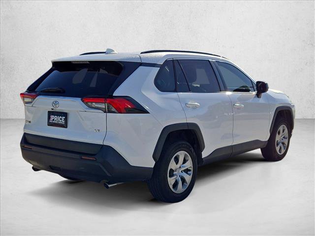 Used 2021 Toyota RAV4 LE FWD image 5