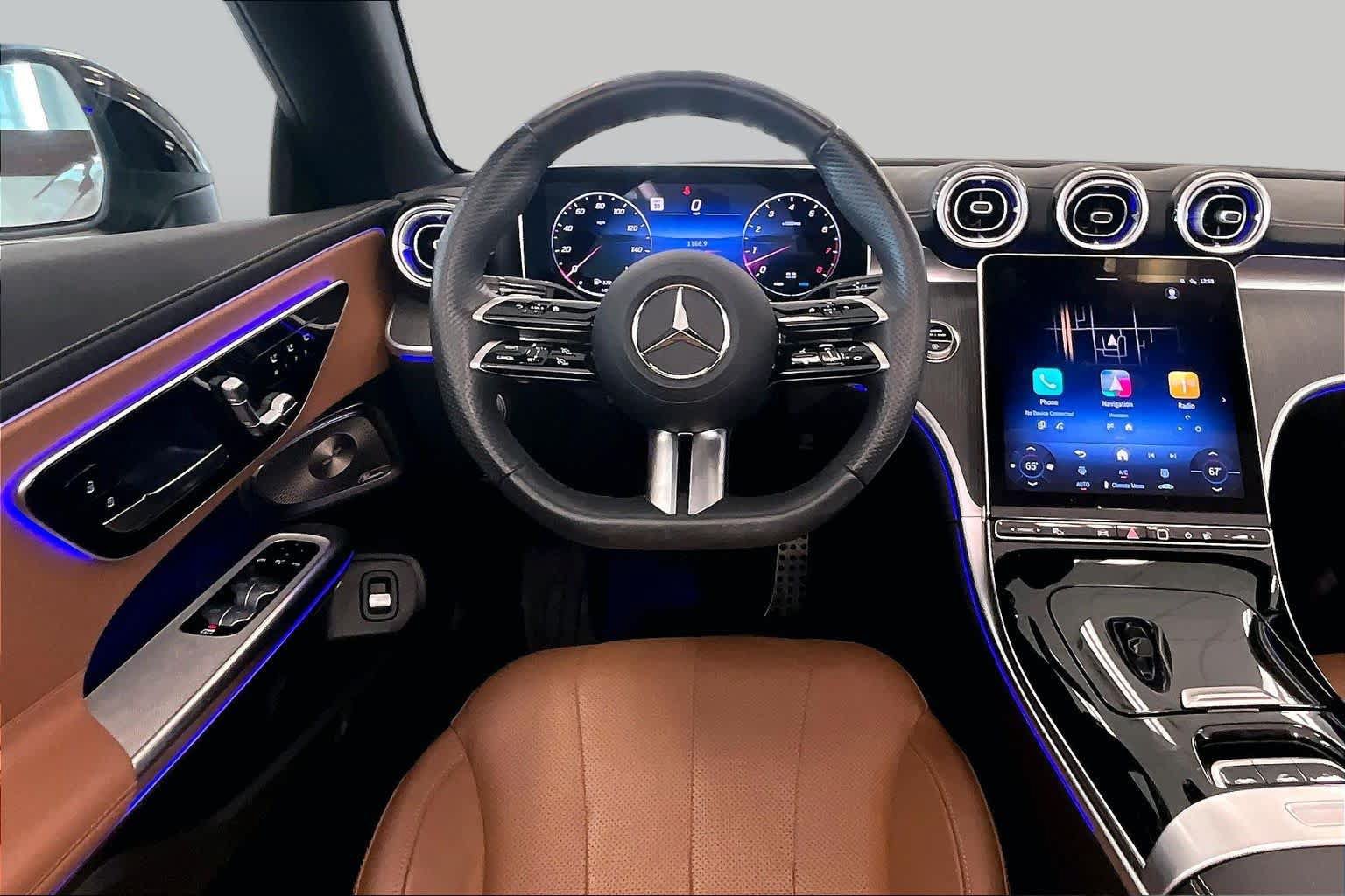 Used 2025 Mercedes-Benz CLE 450 4MATIC Cabriolet image 5