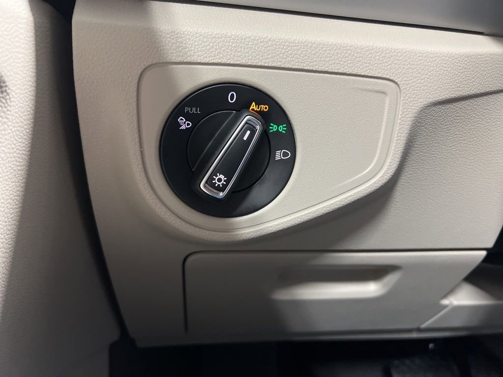 Used 2022 Volkswagen Atlas SE image 42