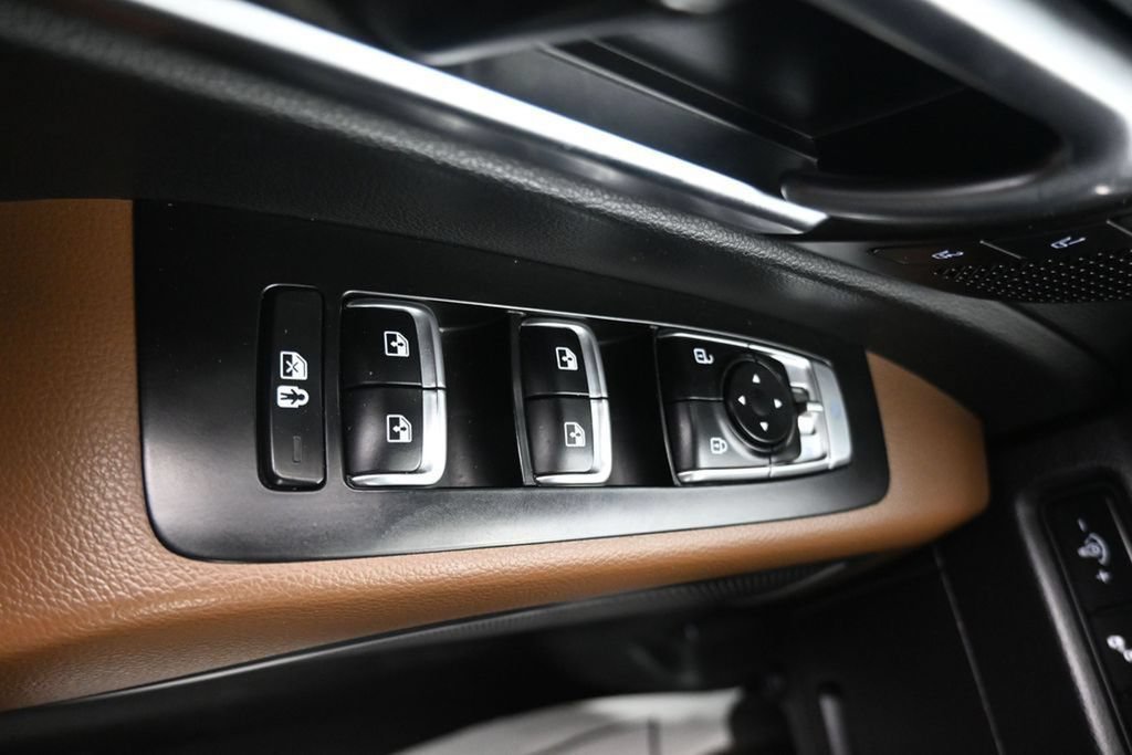 Used 2022 Kia Telluride SX w/ SX Prestige Package AWD/4WD image 20
