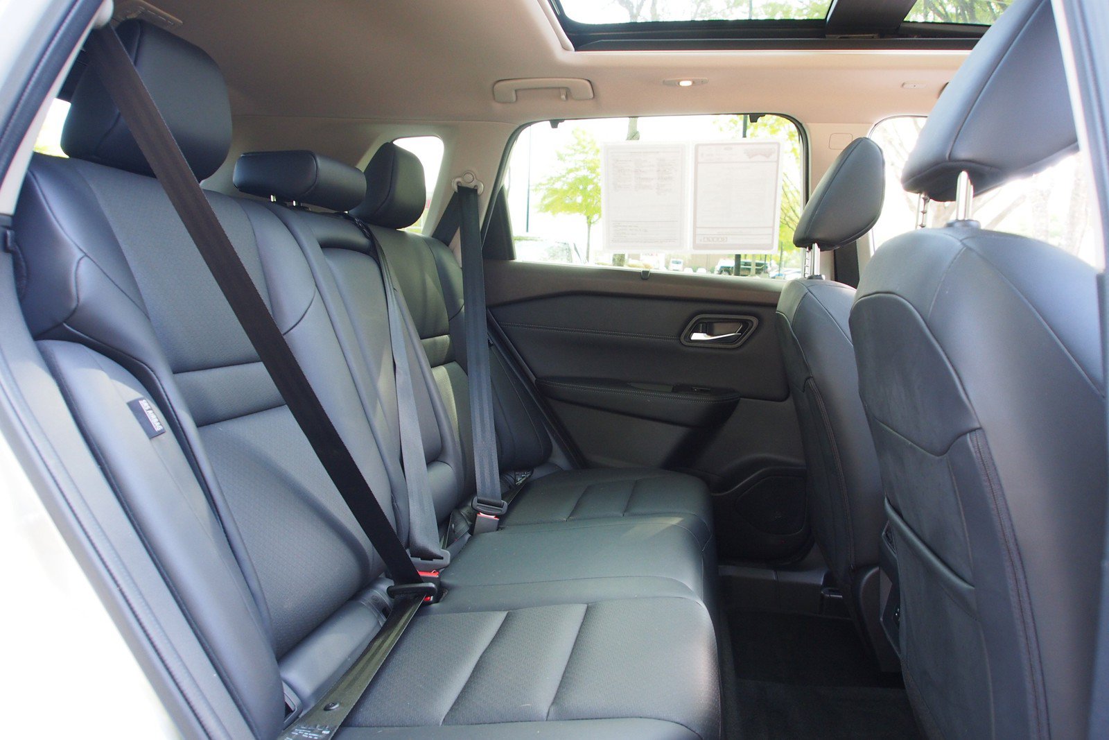Used 2023 Nissan Rogue SV w/ SV Premium B Package AWD/4WD image 13