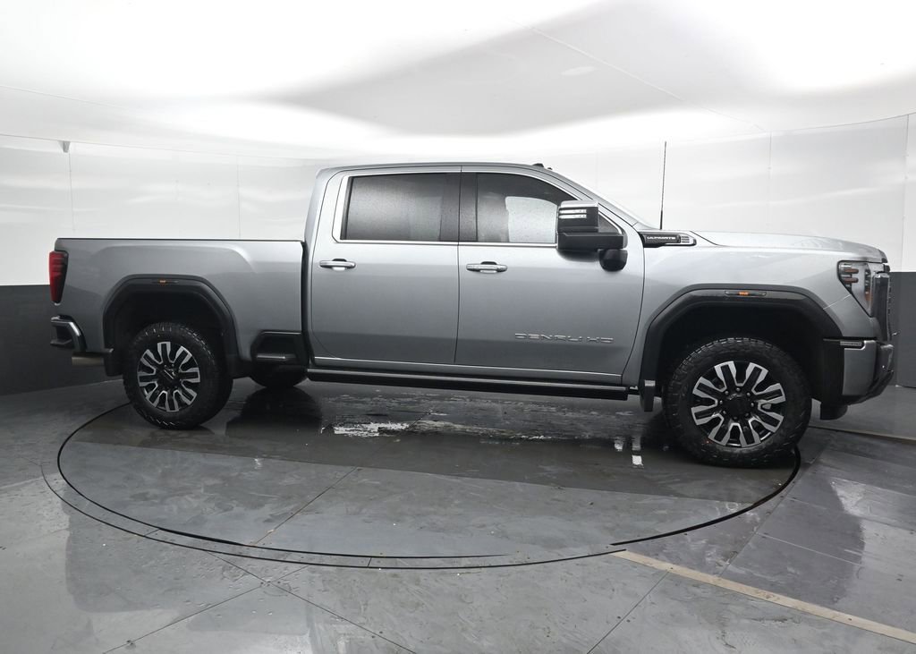 Used 2024 GMC Sierra 3500 Denali Ultimate image 10