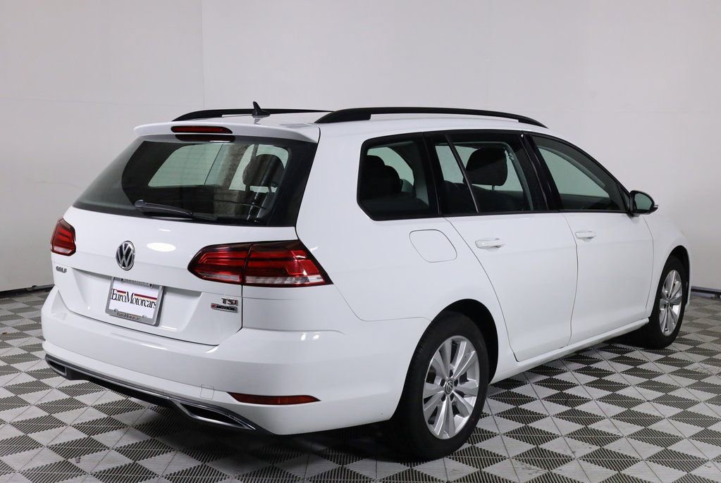Used 2018 Volkswagen Golf S image 6