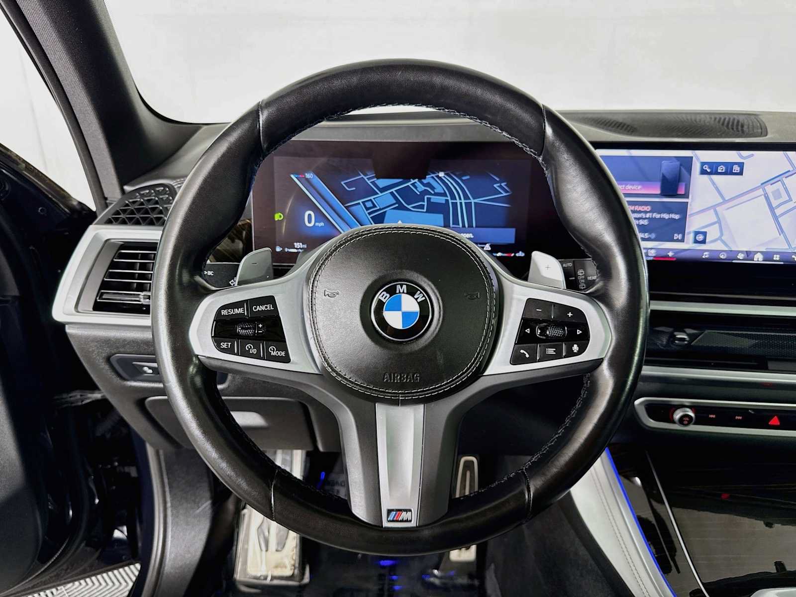 Used 2024 BMW X5 xDrive40i w/ M Sport Package AWD/4WD image 12