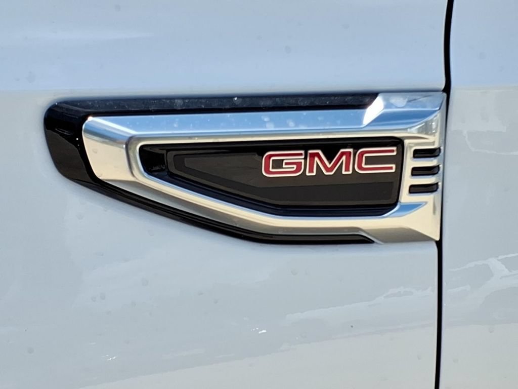 Used 2026 GMC Yukon XL Denali w/ Denali Reserve Package RWD image 10