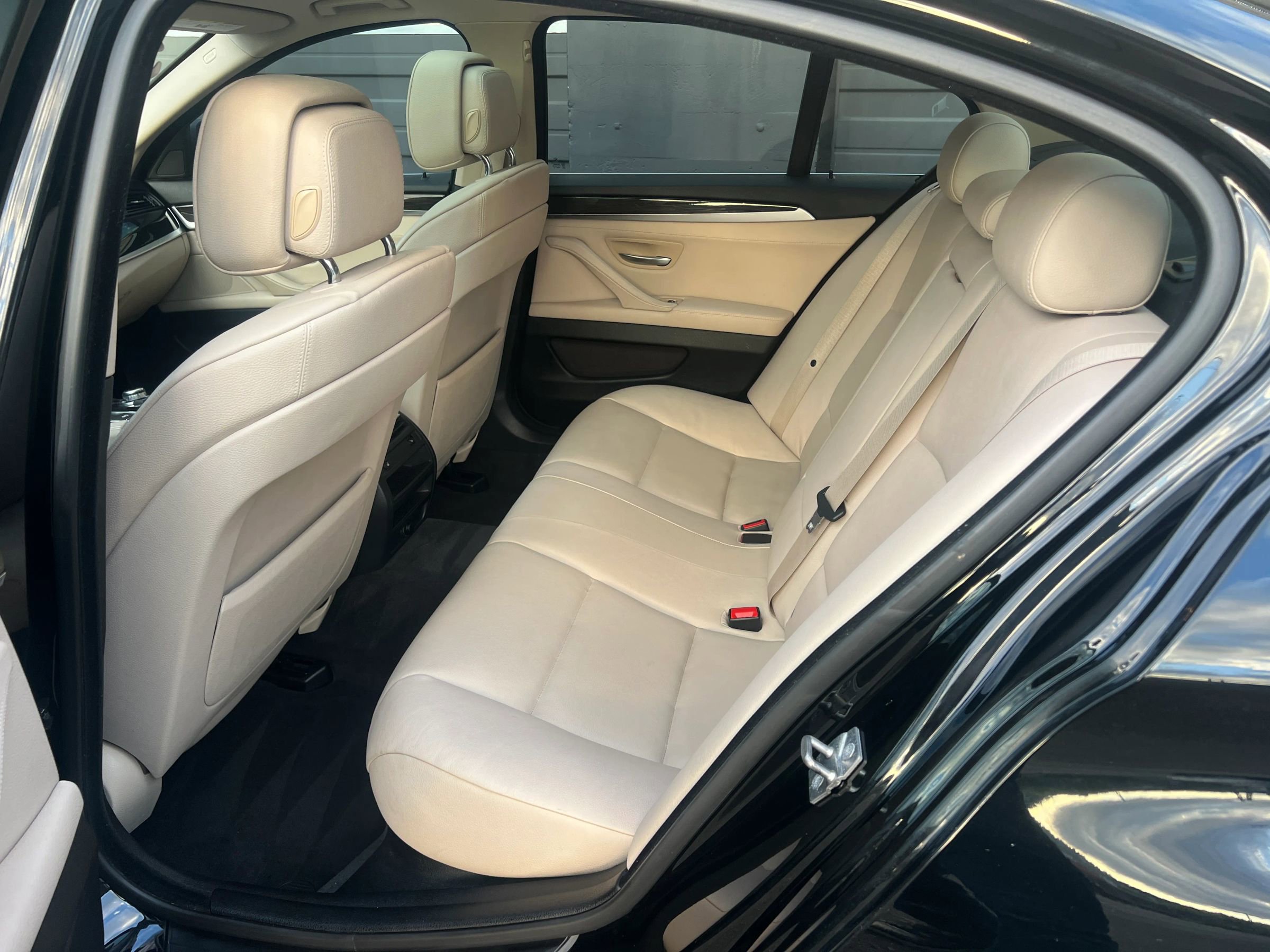 Used 2011 BMW 535i xDrive 535i xDrive Sedan 4D AWD/4WD image 13