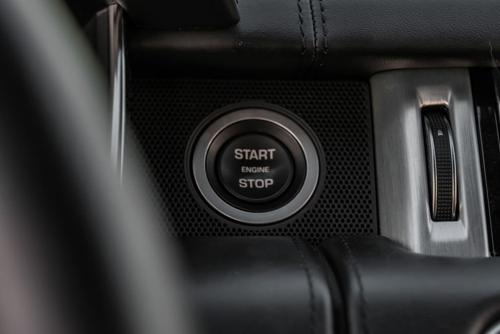 Used 2020 Land Rover Range Rover Autobiography AWD/4WD image 16