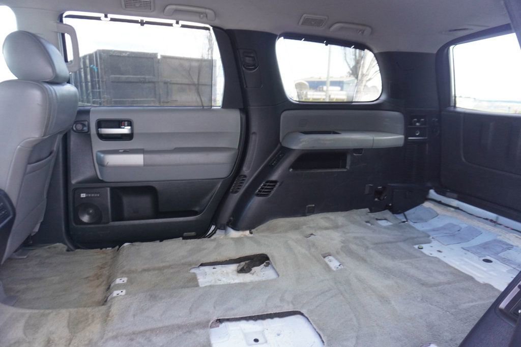 Used 2008 Toyota Sequoia Limited AWD/4WD image 12