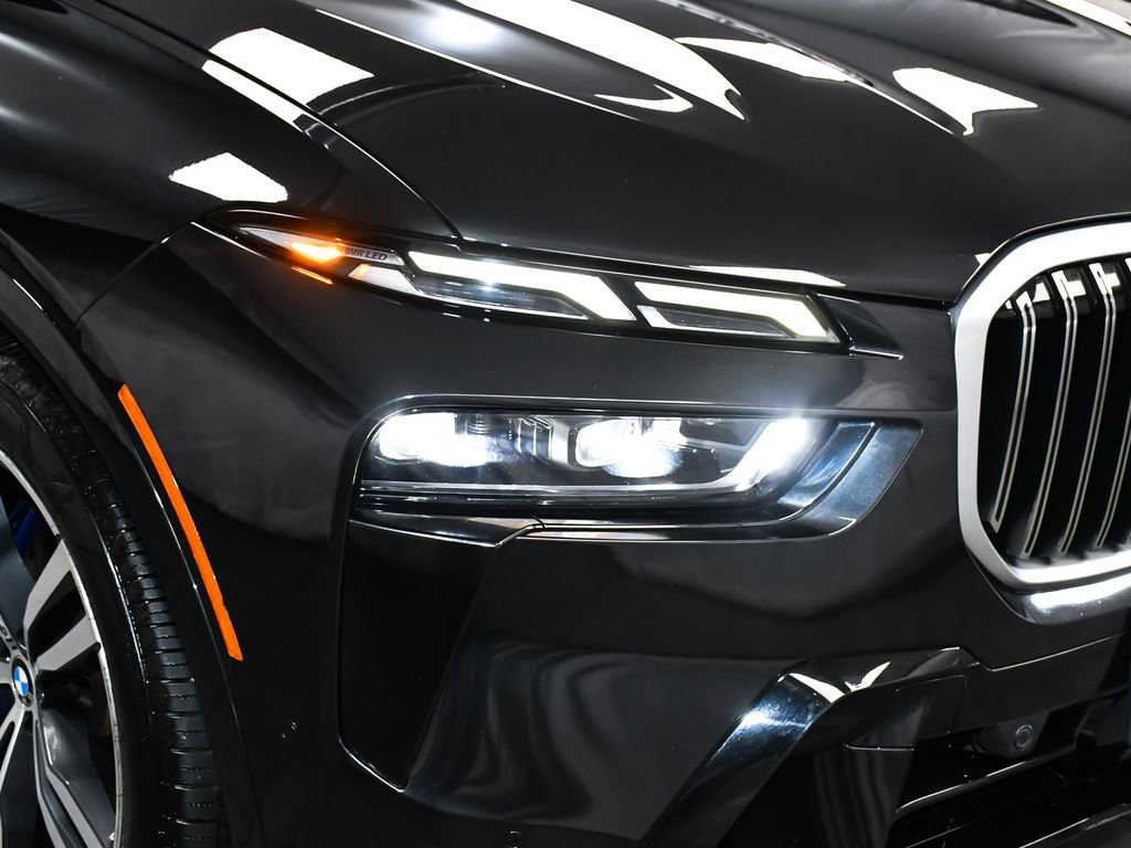 Used 2023 BMW X7 xDrive40i w/ M Sport Package AWD/4WD image 79