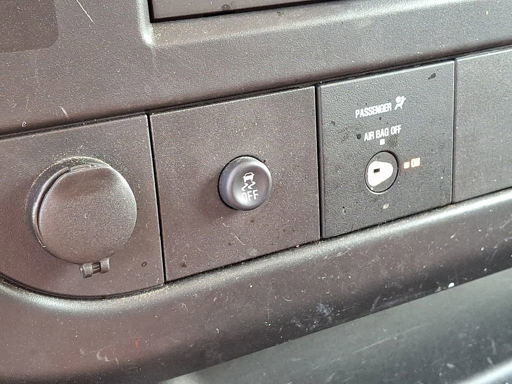 Used 2024 GMC Savana 2500 w/ Driver Convenience Package image 24