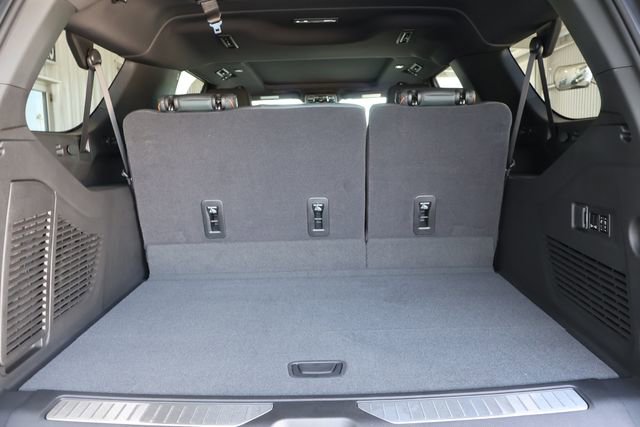 New 2026 GMC Yukon XL AT4 w/ AT4 Premium Plus Package AWD/4WD image 22
