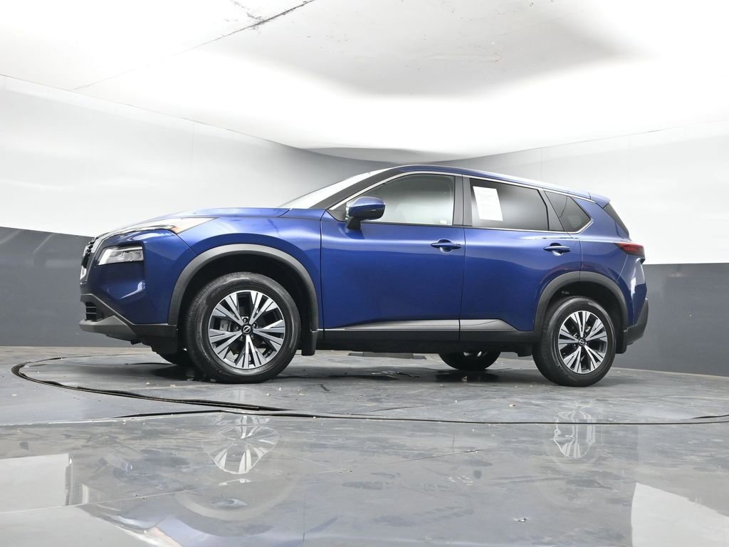 Used 2022 Nissan Rogue SV image 29