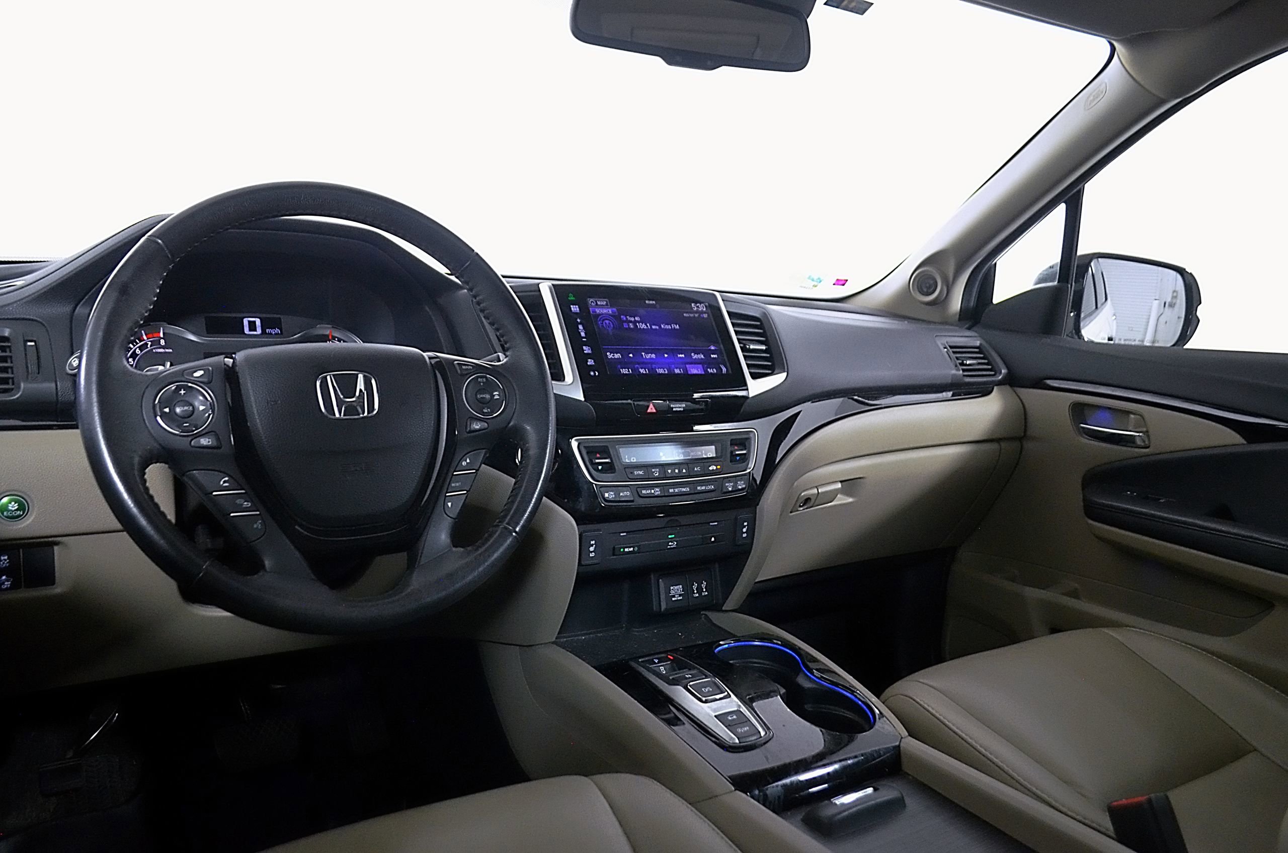 Used 2016 Honda Pilot Touring image 24