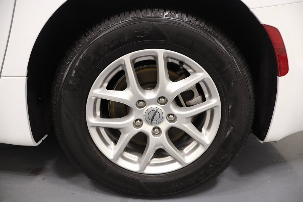 Used 2025 Chrysler Pacifica Select FWD image 26