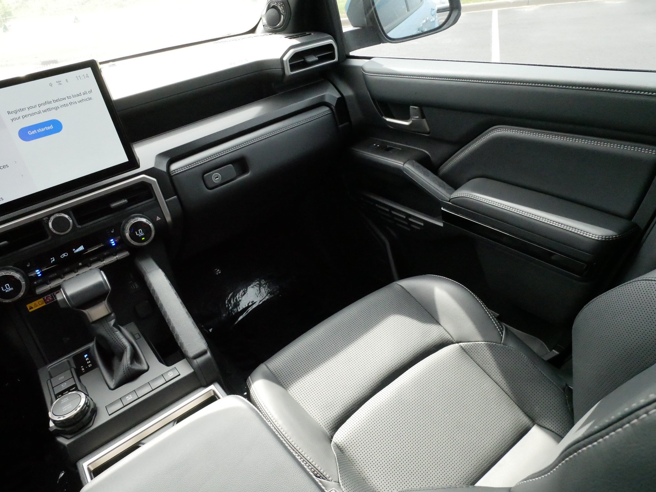 Certified 2025 Toyota 4Runner Limited AWD/4WD image 11