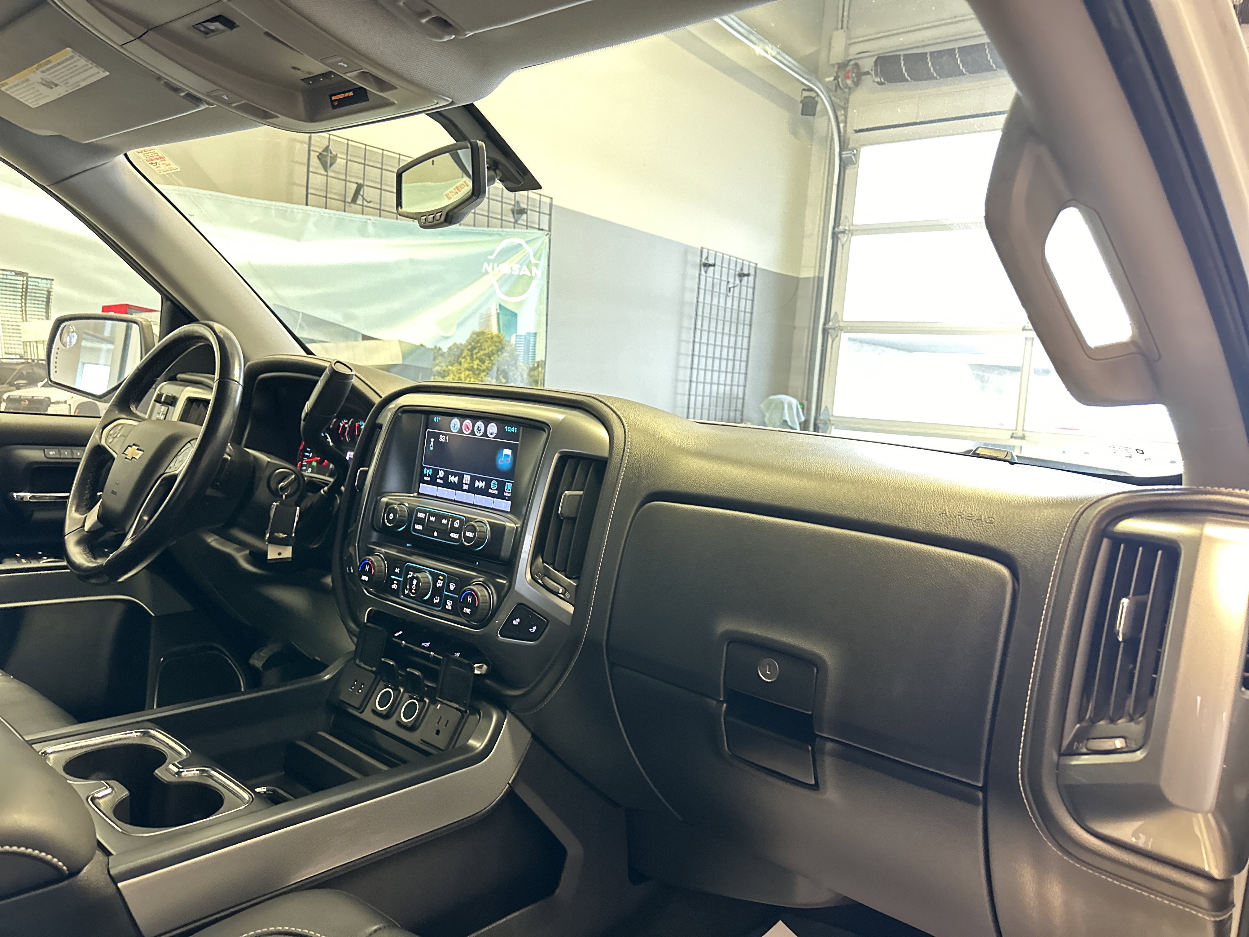 Used 2016 Chevrolet Silverado 1500 LTZ Z71 image 20
