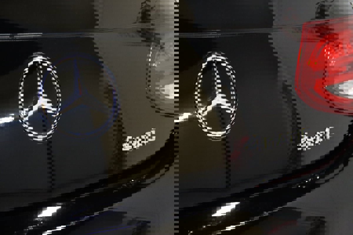 Used 2017 Mercedes-Benz C 300 4MATIC Cabriolet image 60