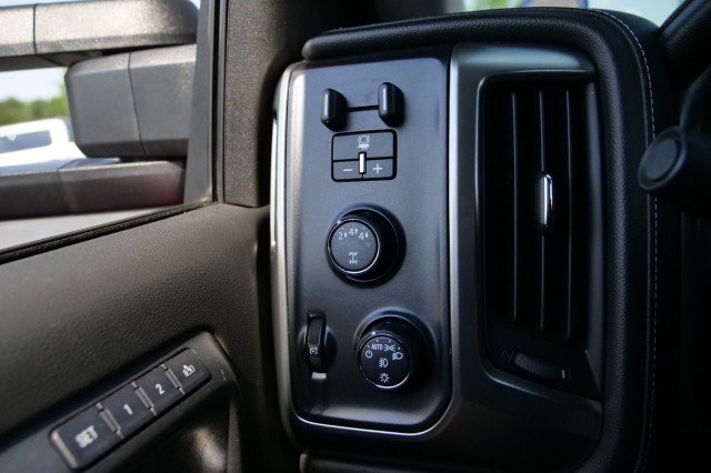 Used 2019 Chevrolet Silverado 2500 LTZ w/ Duramax Plus Package AWD/4WD image 22