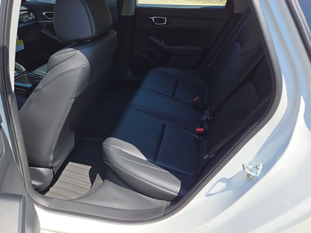 New 2025 Acura Integra Base image 16