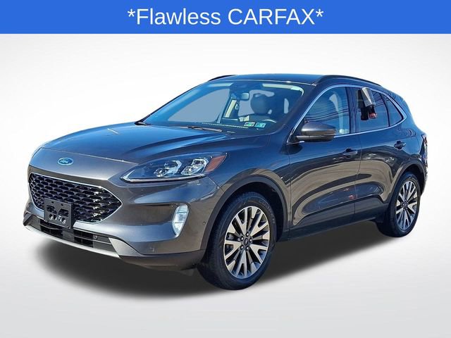 Used 2020 Ford Escape Titanium image 3