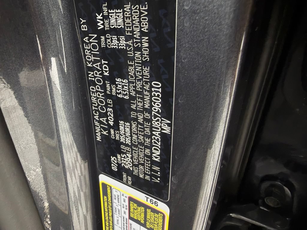 Used 2025 Kia Soul LX w/ LX Technology Package FWD image 25