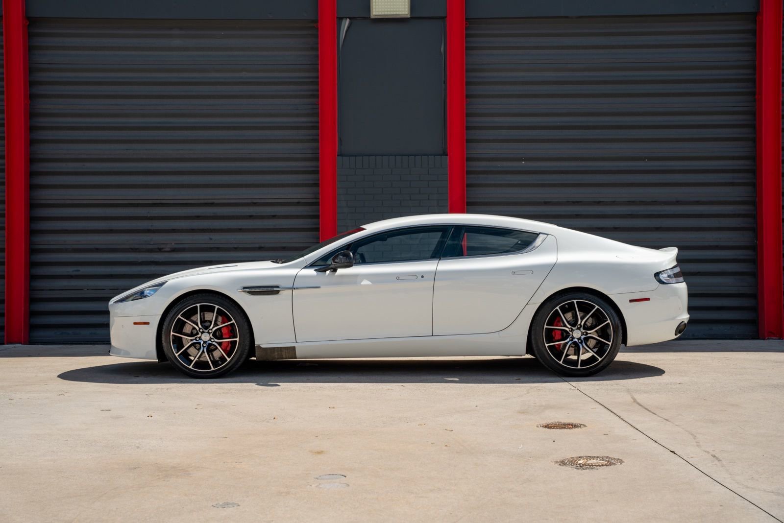 Used 2015 Aston Martin Rapide S RWD image 6