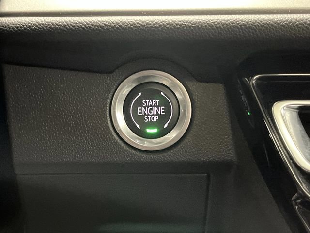 Used 2024 Chevrolet Traverse LT w/ Midnight/Sport Edition image 24