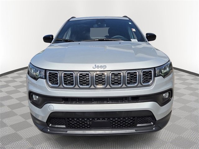 Used 2024 Jeep Compass Latitude image 8