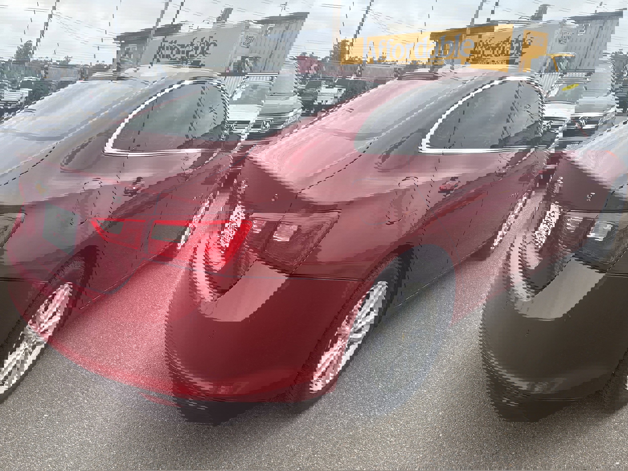 Used 2017 Chevrolet Malibu LT w/ Driver Confidence Package image 4