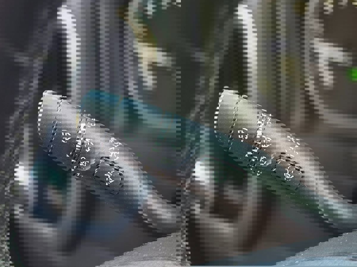 Used 2021 GMC Sierra 1500 SLT image 46