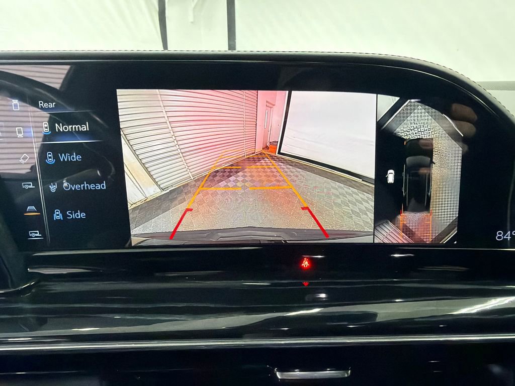 Used 2021 Cadillac Escalade Sport w/ Driver Assist Tech Package image 27