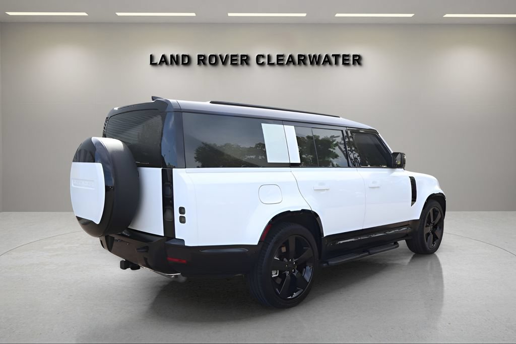 New 2026 Land Rover Defender 130 X-Dynamic SE AWD/4WD image 5