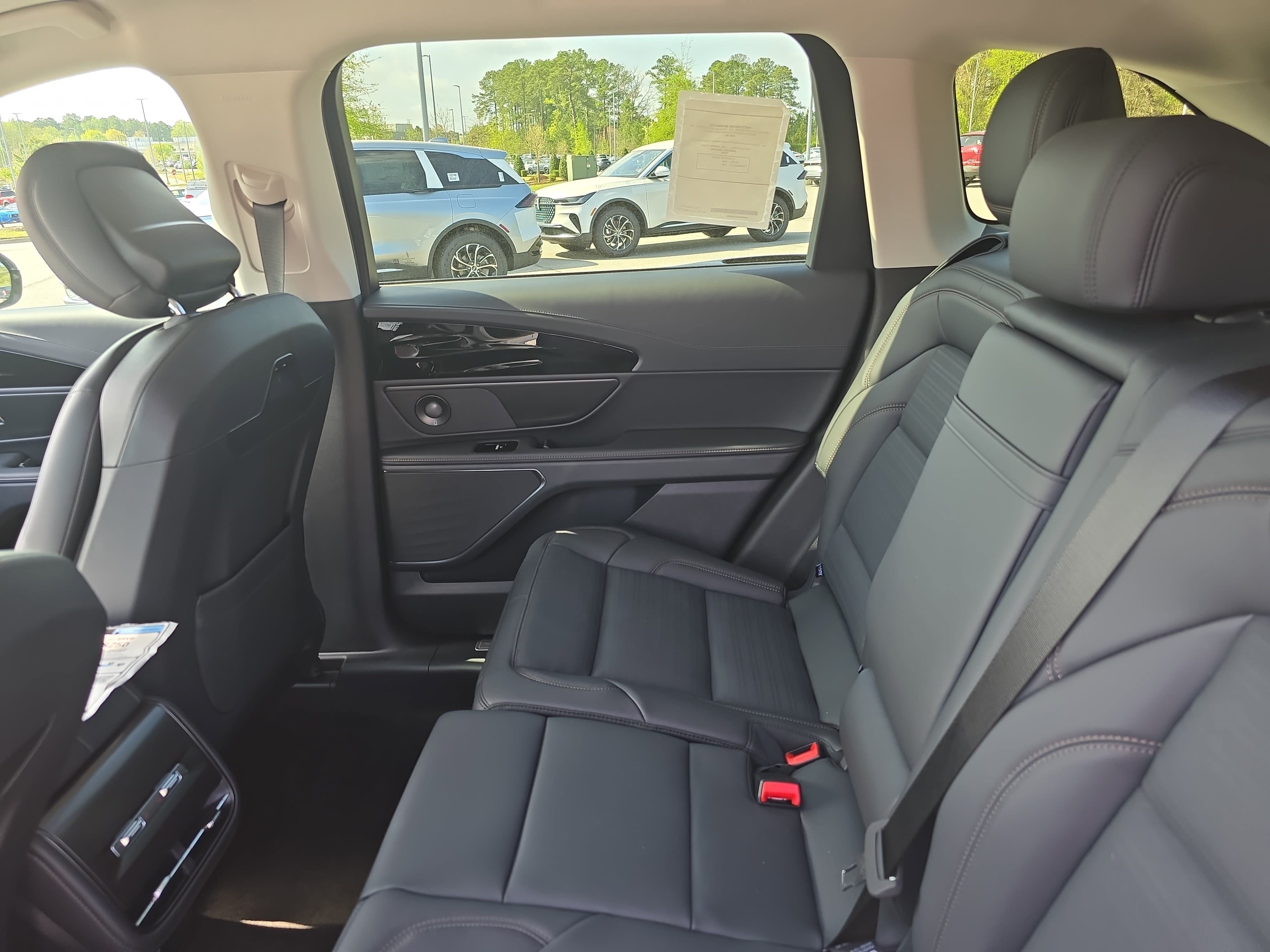 New 2026 Lincoln Nautilus Reserve w/ Jet Appearance Package AWD/4WD image 13