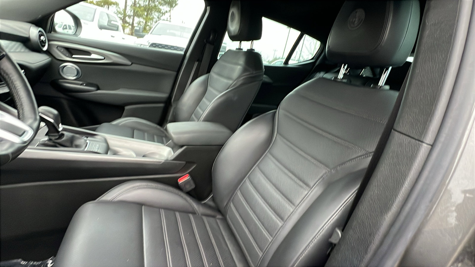 Used 2024 Alfa Romeo Tonale Veloce image 17