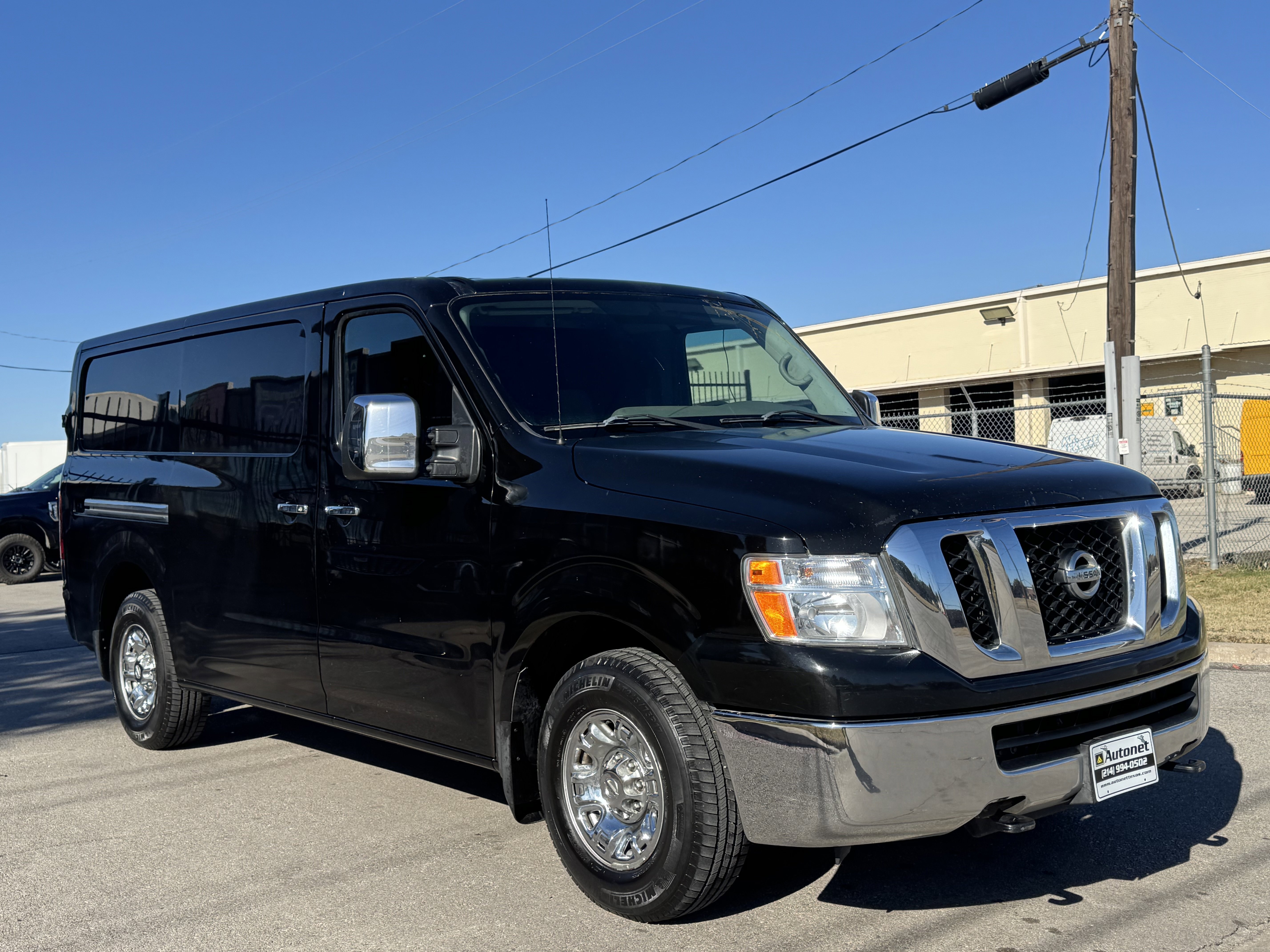Used 2018 Nissan NV 3500 SL w/ Navigation Package image 7