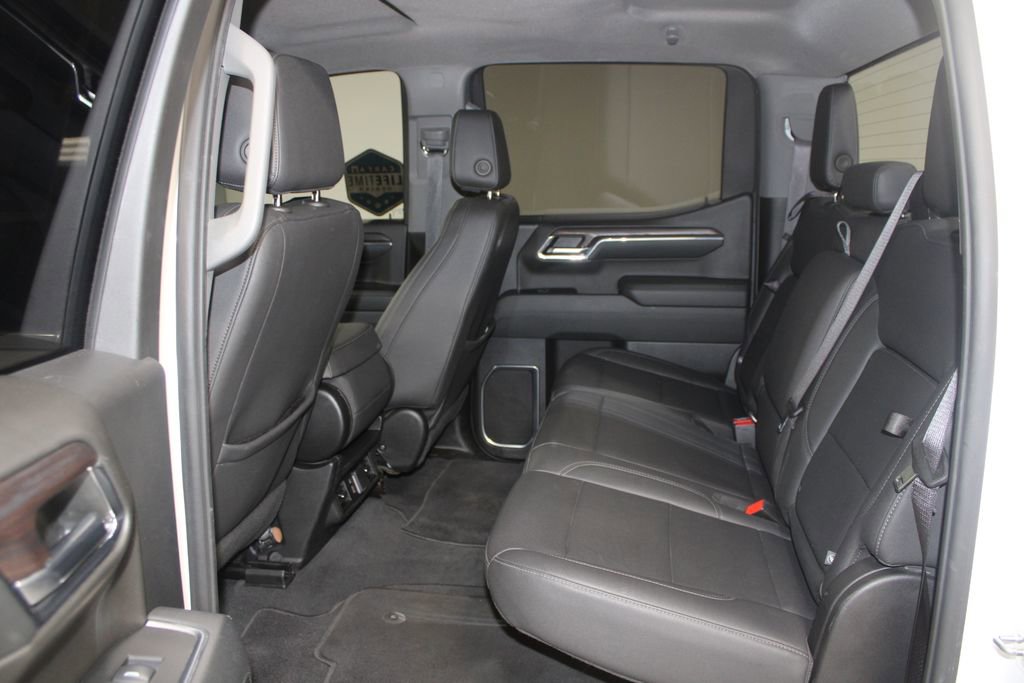 Used 2024 GMC Sierra 1500 SLT image 26